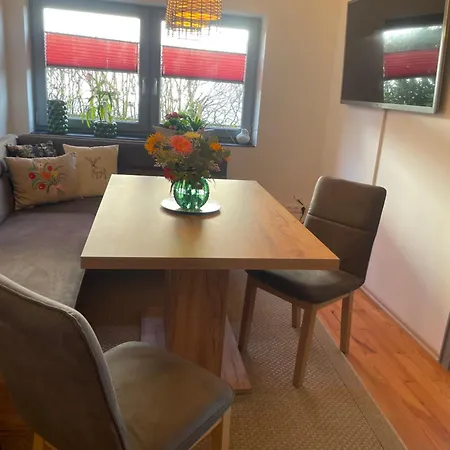 Wanderstube Am Loens Felsen *