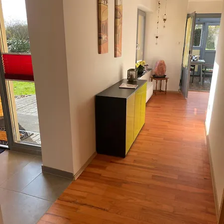 Wanderstube Am Loens Felsen سيمراث