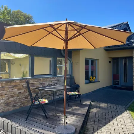 Wanderstube Am Loens Felsen *