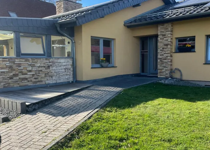 公寓 Wanderstube Am Loens Felsen *