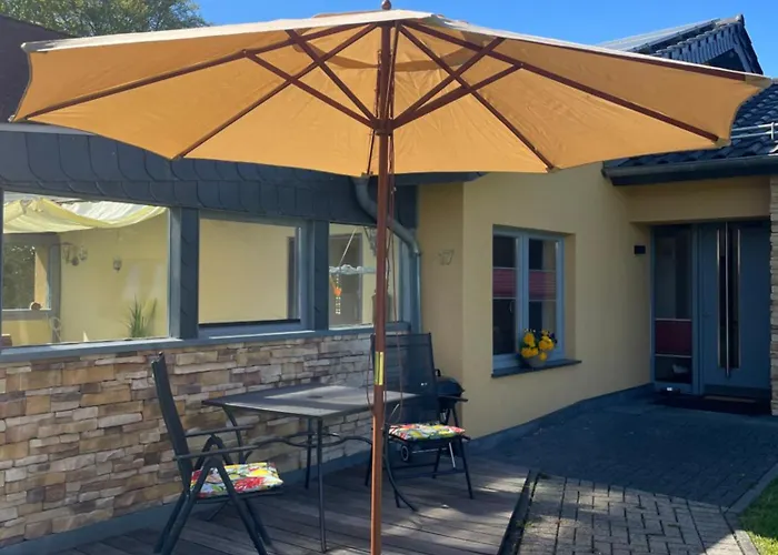 Wanderstube Am Loens Felsen *